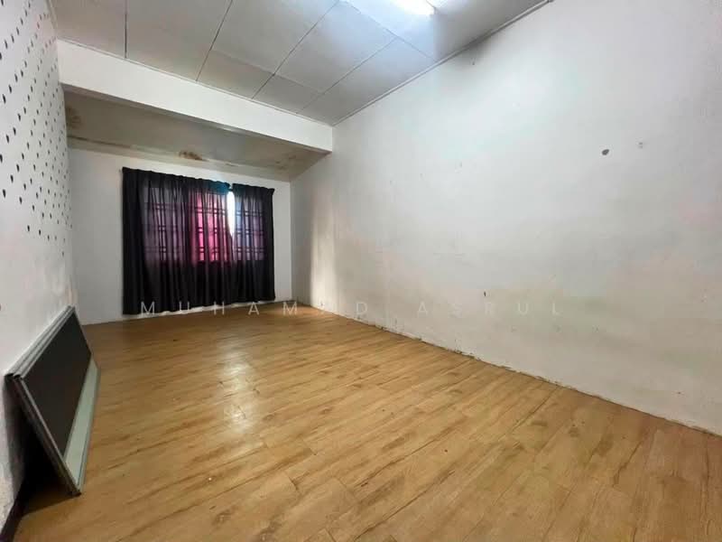 2-storey Terraced House for Sale in Taman Puteri Wangsa (Ulu Tiram) - Muhamad Asrul - PropertyGuru.com.my