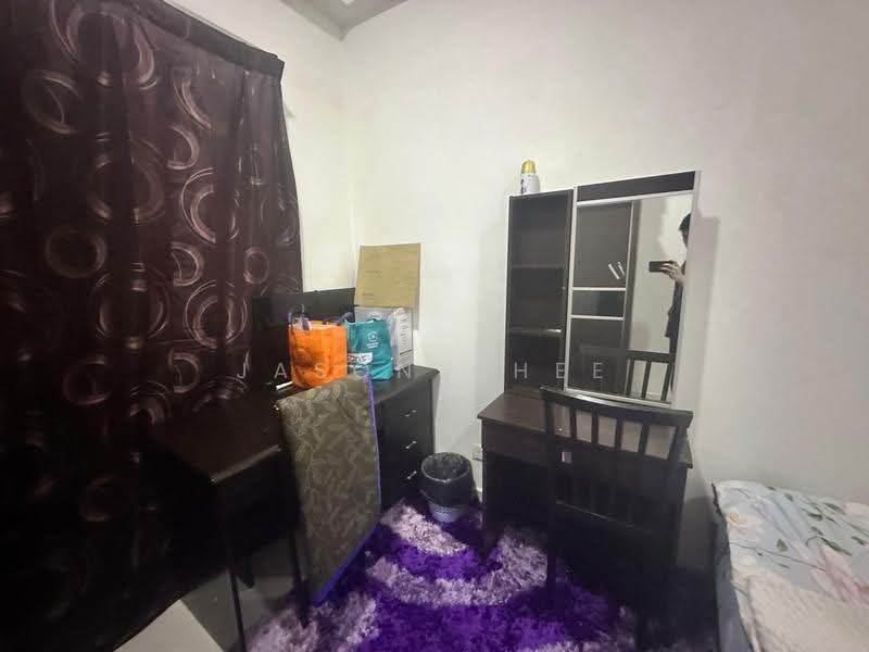 Kediaman Servis untuk Disewa di I Residence - Jason Chee - Bedroom - PropertyGuru.com.my