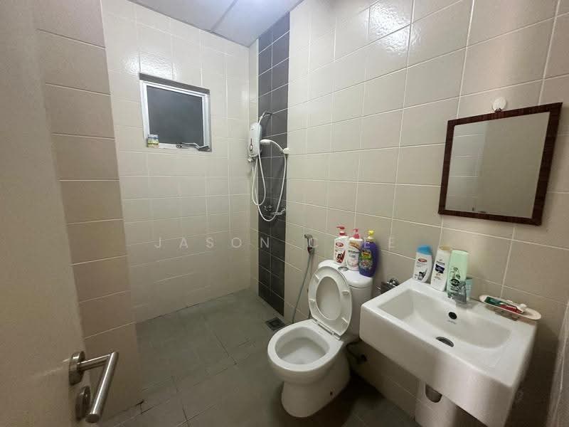 Kediaman Servis untuk Disewa di I Residence - Jason Chee - Bathroom - PropertyGuru.com.my