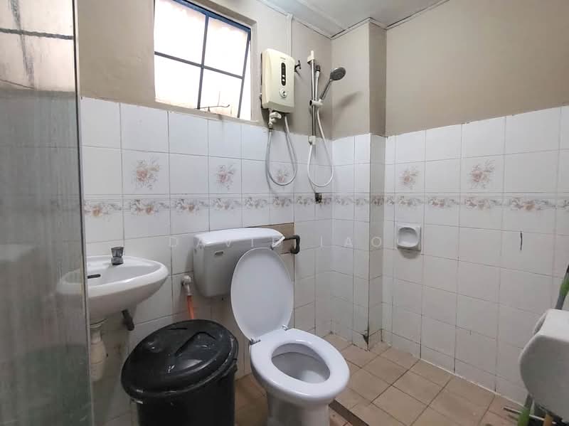 Pangsapuri untuk Disewa di Menara Orkid - David Lao - Bathroom - PropertyGuru.com.my