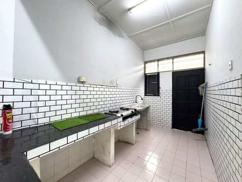 Rumah Teres 1-Tingkat untuk Dijual di Klang (Selangor) - Peggy Lim - Kitchen - PropertyGuru.com.my