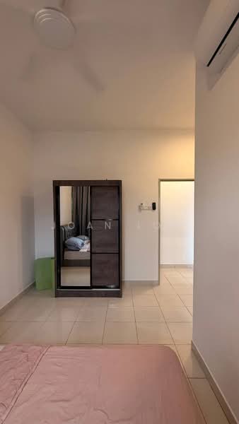 Kediaman Servis untuk Disewa di Vision City Youth City - Joan Loh - Bedroom - PropertyGuru.com.my