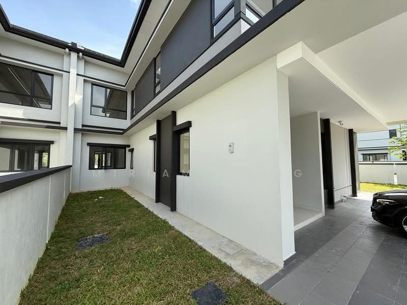 Rumah Berkembar untuk Dijual di Telok Panglima Garang (Selangor) - Miriam Tsang - Exterior - PropertyGuru.com.my