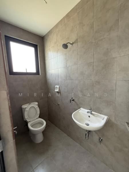 Rumah Berkembar untuk Dijual di Telok Panglima Garang (Selangor) - Miriam Tsang - Bathroom - PropertyGuru.com.my