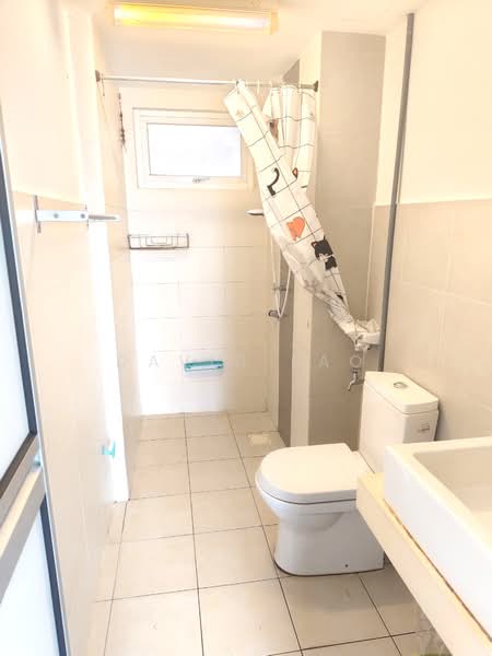 Kondominium untuk Disewa di First Residence (Residensi Unggul) - David Lao - Bathroom - PropertyGuru.com.my