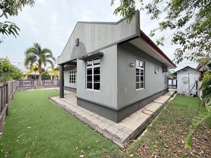 Bungalow House untuk Dijual di Kemaman (Terengganu) - Fazielawatie Ishak - PropertyGuru.com.my