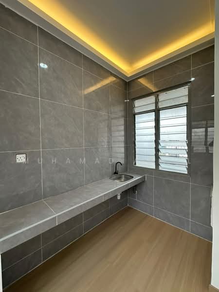 Flat for Sale at Taman Perling - Muhamad Asrul - Kitchen - PropertyGuru.com.my