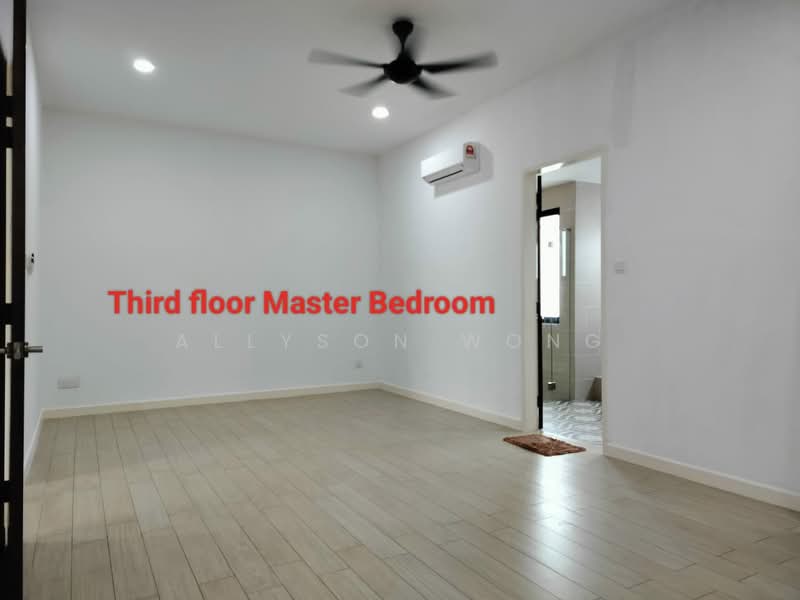 3-storey Terraced House for Rent in Puchong (Selangor) - Allyson Wong - Master Bedroom - PropertyGuru.com.my