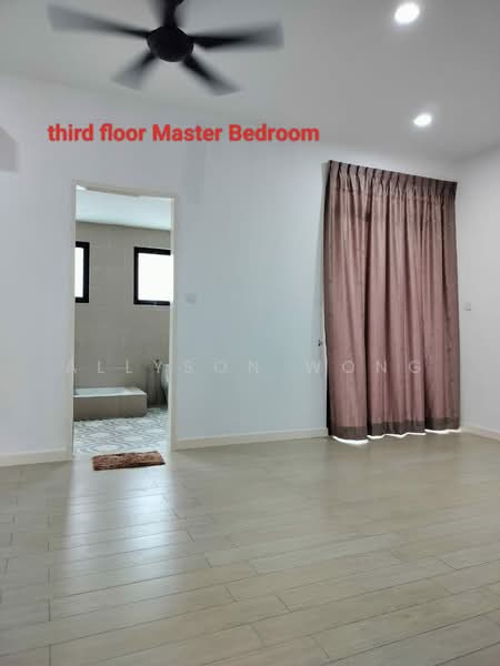 3-storey Terraced House for Rent in Puchong (Selangor) - Allyson Wong - Master Bedroom - PropertyGuru.com.my