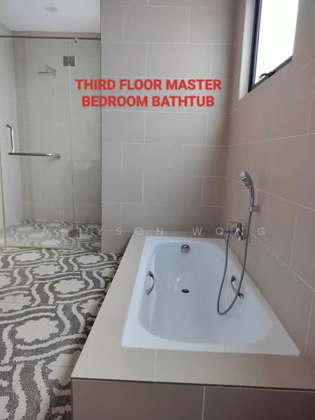 3-storey Terraced House for Rent in Puchong (Selangor) - Allyson Wong - Bathroom - PropertyGuru.com.my