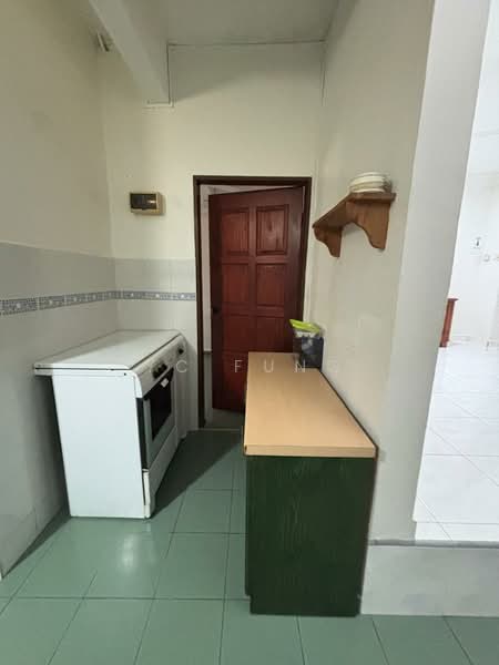 2-storey Terraced House for Rent in Taman Pelangi (Johor Bahru) - YC Fung - Kitchen - PropertyGuru.com.my