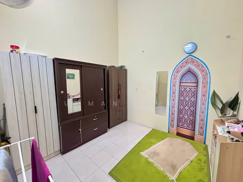 Rumah Teres 1-Tingkat untuk Dijual di Banting (Selangor) - Luqman Zamri - Bedroom - PropertyGuru.com.my