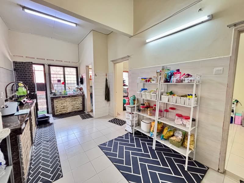 Rumah Teres 1-Tingkat untuk Dijual di Banting (Selangor) - Luqman Zamri - Kitchen - PropertyGuru.com.my