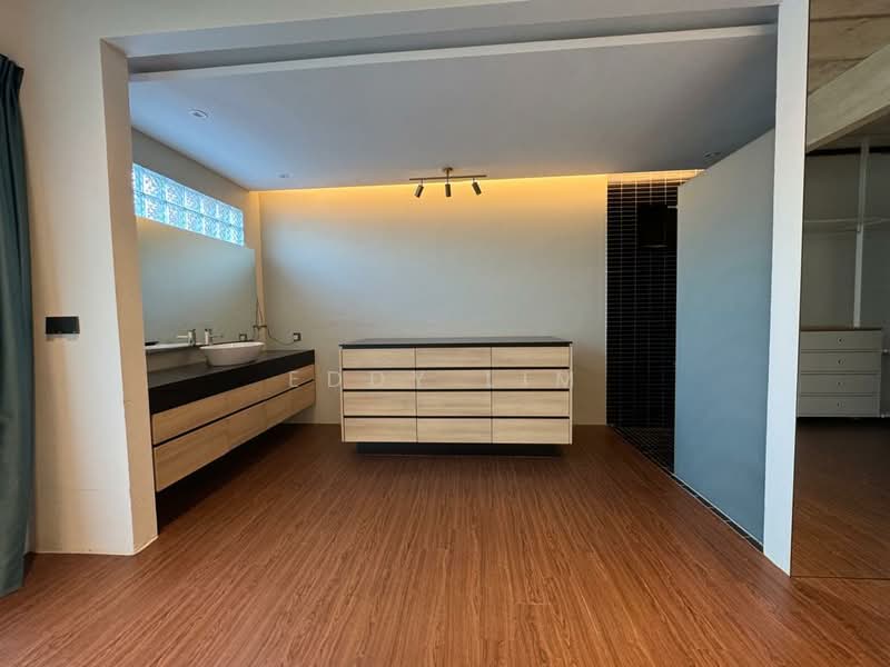 Rumah Berkembar untuk Dijual di Taman Chee Seng (Tanjung Bungah) - Eddy Lim - Bathroom - PropertyGuru.com.my