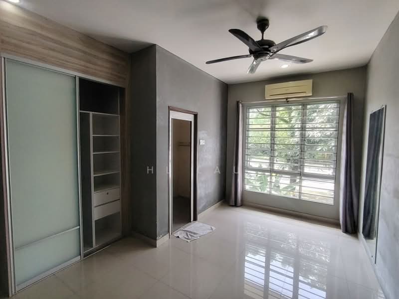 2.5-storey Terraced House for Rent in Taman Tasik Prima (Puchong) - HL Lau - Bedroom - PropertyGuru.com.my