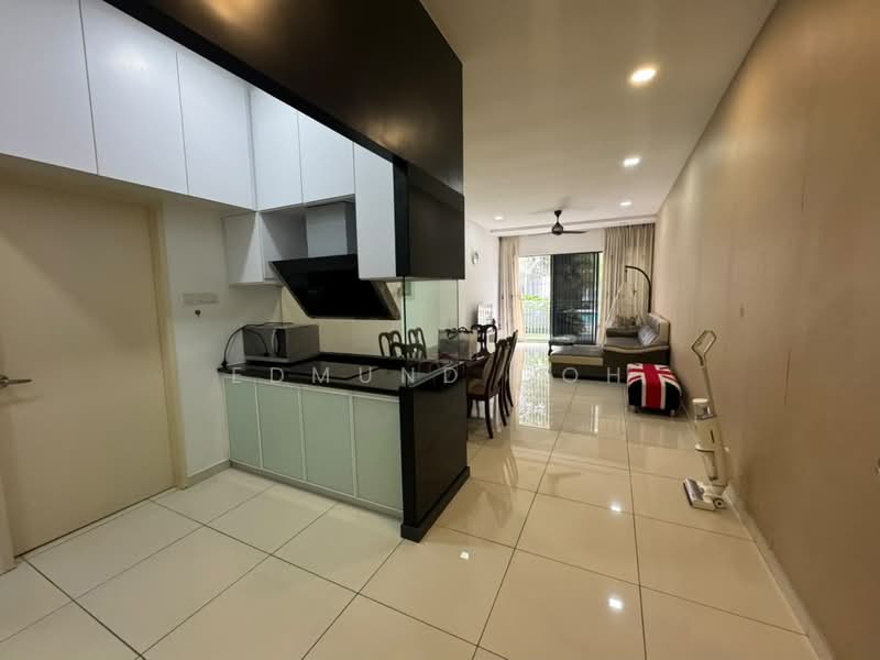 Kediaman Servis untuk Dijual di Zeva @ Equine South - Edmund Goh - Kitchen - PropertyGuru.com.my
