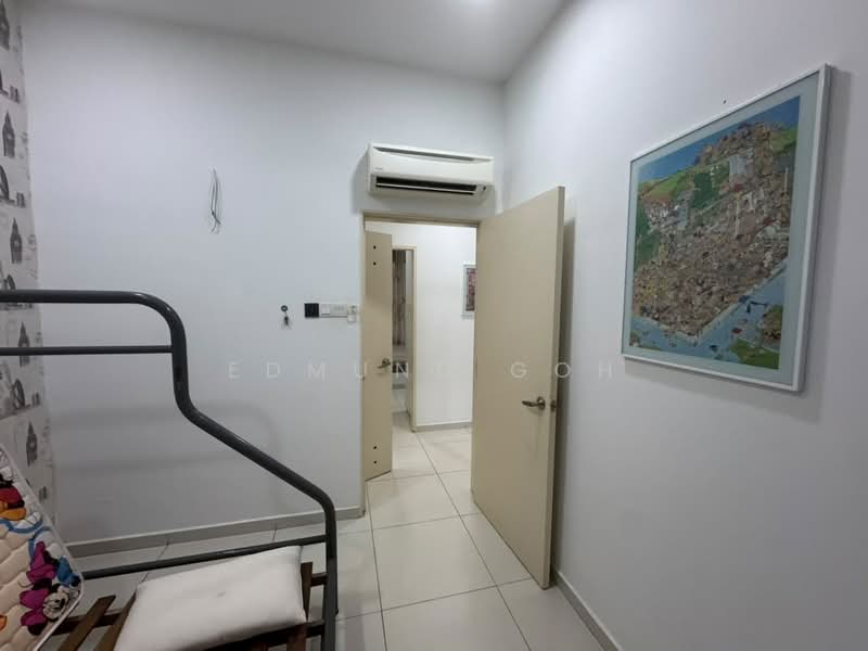 Kediaman Servis untuk Dijual di Zeva @ Equine South - Edmund Goh - Bedroom - PropertyGuru.com.my