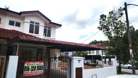 2-storey Terraced House for Sale in Taman Tasik Kesuma 2 Sty Free hold Corner House (Semenyih) - HL Lau - PropertyGuru.com.my