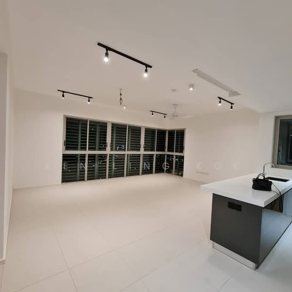 Service Residence for Sale at Cantara Residences - Ken Ling Kok - Living Room - PropertyGuru.com.my