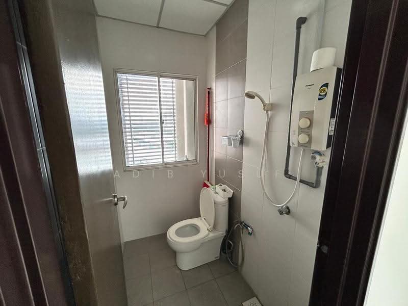 Kediaman Servis untuk Disewa di Avenue Crest - Adib Yusuf - Bathroom - PropertyGuru.com.my