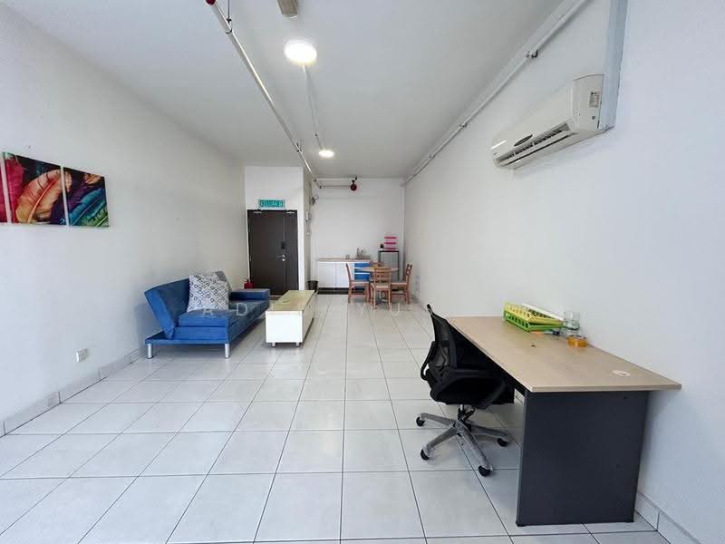 Kediaman Servis untuk Disewa di Avenue Crest - Adib Yusuf - Living Room - PropertyGuru.com.my