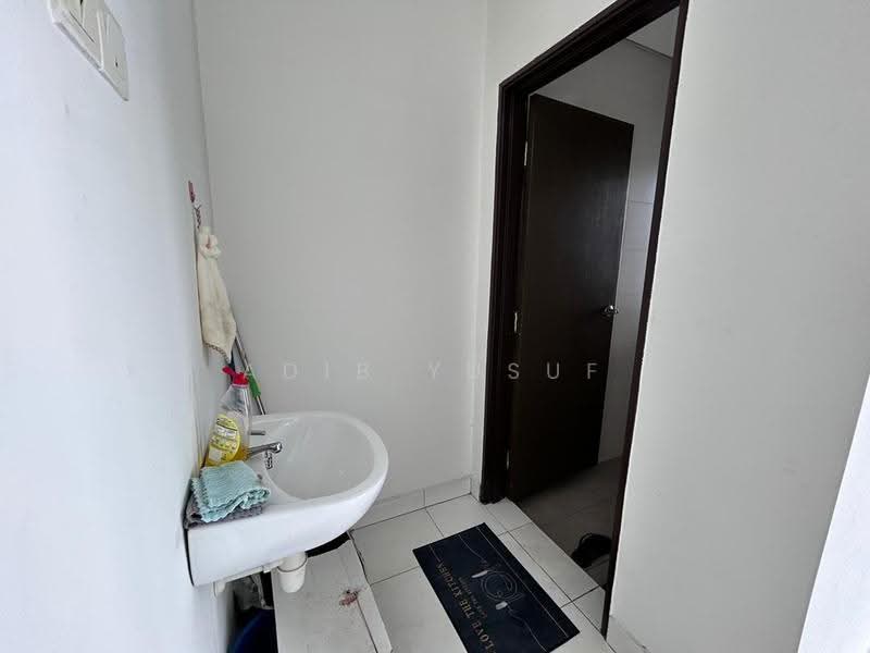Kediaman Servis untuk Disewa di Avenue Crest - Adib Yusuf - Bathroom - PropertyGuru.com.my