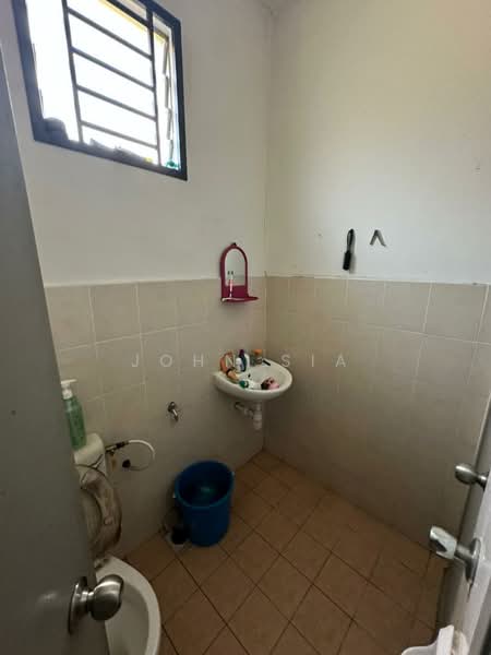 2-storey Terraced House for Sale in Taman Sierra Perdana (Masai) - John Sia - Bathroom - PropertyGuru.com.my