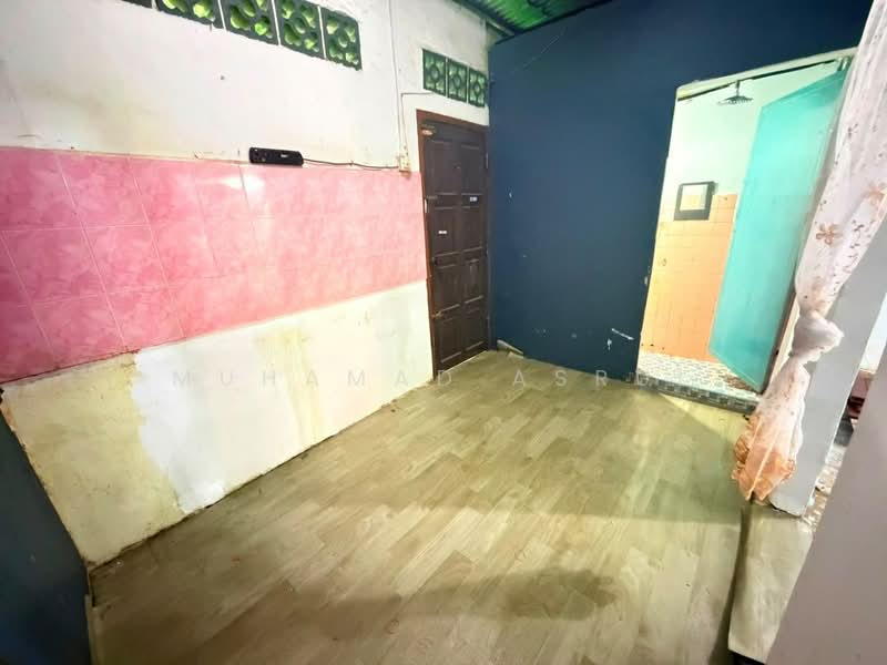 Rumah Teres 1-Tingkat untuk Dijual di Taman Kota (Kota Tinggi) - Muhamad Asrul - Bathroom - PropertyGuru.com.my
