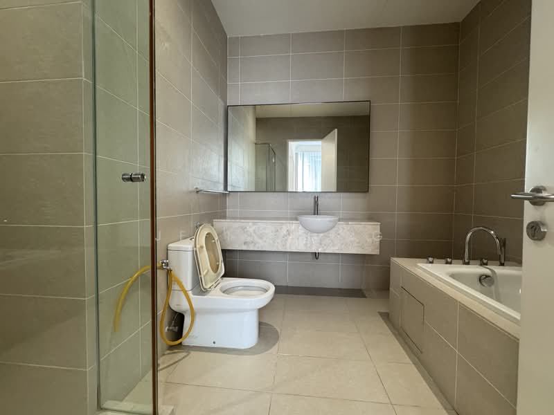 Service Residence for Sale at K Residence @ KLCC - Jeffrey Ng - Bathroom - PropertyGuru.com.my