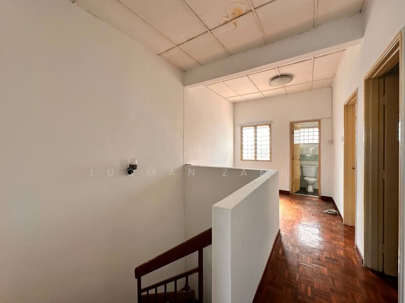 2-storey Terraced House for Sale in Saujana Utama (Puncak Alam) - Luqman Zamri - Corridor - PropertyGuru.com.my