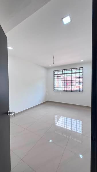 2-storey Terraced House for Sale in Bandar Seri Alam (Masai) - Muhamad Asrul - Interior - PropertyGuru.com.my
