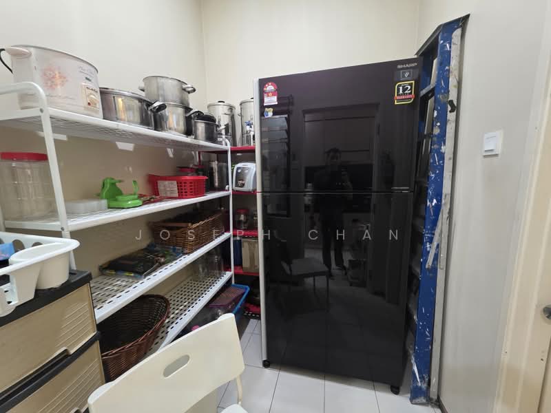 Rumah Berkembar untuk Dijual di Cahaya Spk (Shah Alam) - Joseph Chan - Kitchen - PropertyGuru.com.my