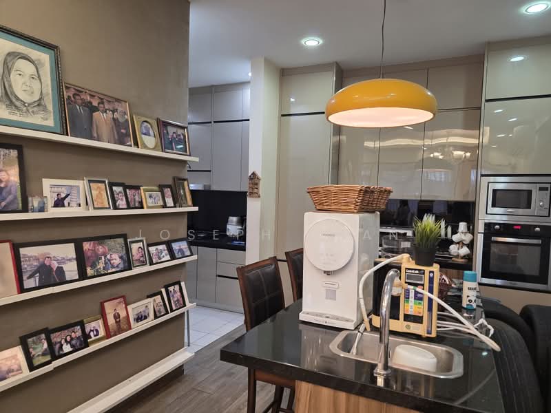 Rumah Berkembar untuk Dijual di Cahaya Spk (Shah Alam) - Joseph Chan - Kitchen - PropertyGuru.com.my