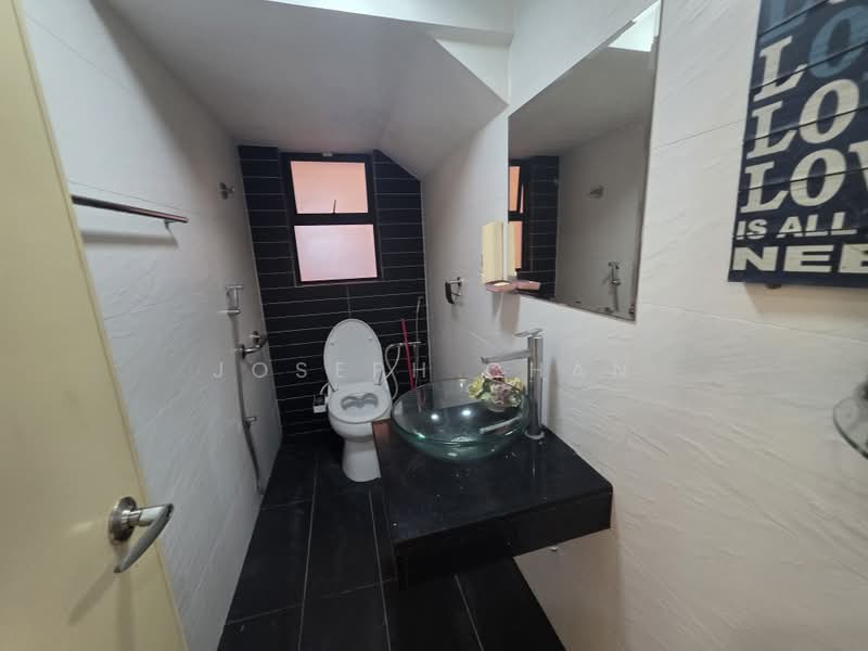 Rumah Berkembar untuk Dijual di Cahaya Spk (Shah Alam) - Joseph Chan - Bathroom - PropertyGuru.com.my