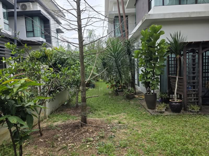 Rumah Berkembar untuk Dijual di Cahaya Spk (Shah Alam) - Joseph Chan - Exterior - PropertyGuru.com.my