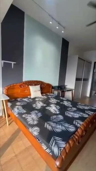 Condominium for Rent at Lovell @ Country Garden Danga Bay - Jack Ting - Bedroom - PropertyGuru.com.my