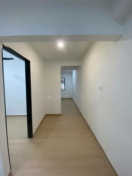 Rumah Teres 2-Tingkat untuk Dijual di Johor Bahru (Johor) - Muhamad Asrul - Corridor - PropertyGuru.com.my