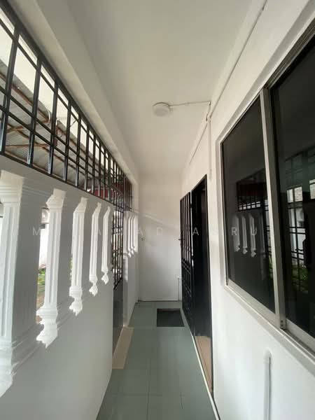 Rumah Teres 2-Tingkat untuk Dijual di Johor Bahru (Johor) - Muhamad Asrul - Corridor - PropertyGuru.com.my