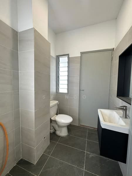 Rumah Teres 2-Tingkat untuk Dijual di Taman Perling (Perling) - SY Ngo - Bathroom - PropertyGuru.com.my