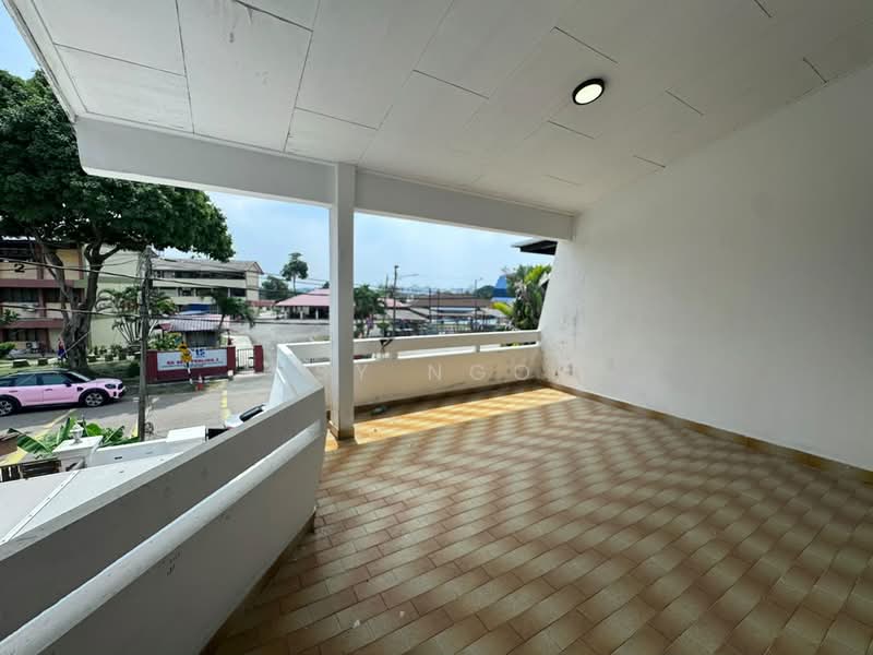 Rumah Teres 2-Tingkat untuk Dijual di Taman Perling (Perling) - SY Ngo - Balcony - PropertyGuru.com.my
