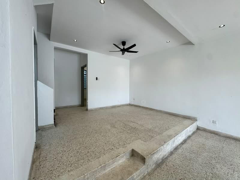 Rumah Teres 2-Tingkat untuk Dijual di Taman Perling (Perling) - SY Ngo - Living Room - PropertyGuru.com.my