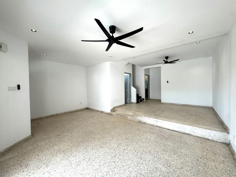 Rumah Teres 2-Tingkat untuk Dijual di Taman Perling (Perling) - SY Ngo - Living Room - PropertyGuru.com.my