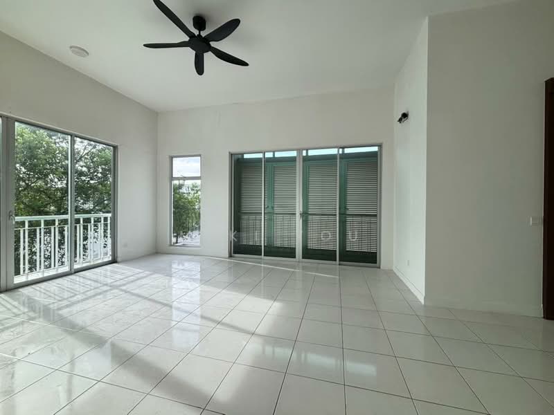 2-storey Terraced House for Rent in Bandar Saujana Putra (Tanjong Duabelas) - Miki You - Living Room - PropertyGuru.com.my