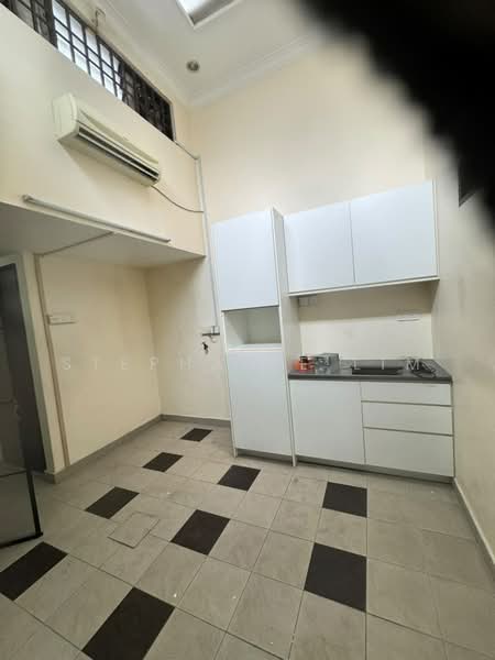 1-storey Terraced House for Sale in Bayan Baru (Penang) - Stephanie Lim - Kitchen - PropertyGuru.com.my