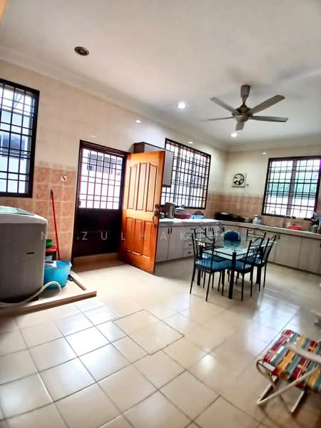 Bungalow House untuk Dijual di Taman Bangi Villa (Bangi) - NUZULHAKIMI . - Kitchen - PropertyGuru.com.my