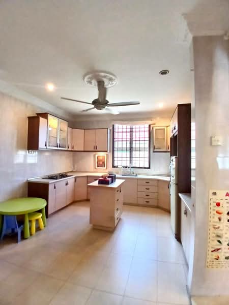 Bungalow House untuk Dijual di Taman Bangi Villa (Bangi) - NUZULHAKIMI . - Kitchen - PropertyGuru.com.my