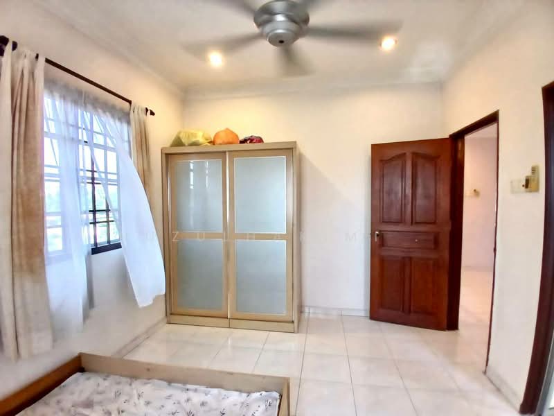 Bungalow House untuk Dijual di Taman Bangi Villa (Bangi) - NUZULHAKIMI . - Bedroom - PropertyGuru.com.my