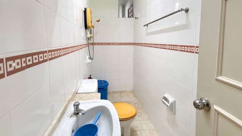 Semi-Detached House for Sale in Saujana Melawati (Melawati) - Zul Arif - Bathroom - PropertyGuru.com.my