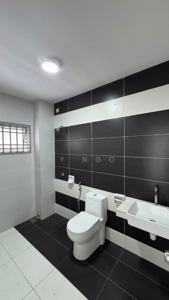 Rumah Teres 2-Tingkat untuk Dijual di Taman Nusantara Prima (Gelang Patah) - SY Ngo - Bathroom - PropertyGuru.com.my