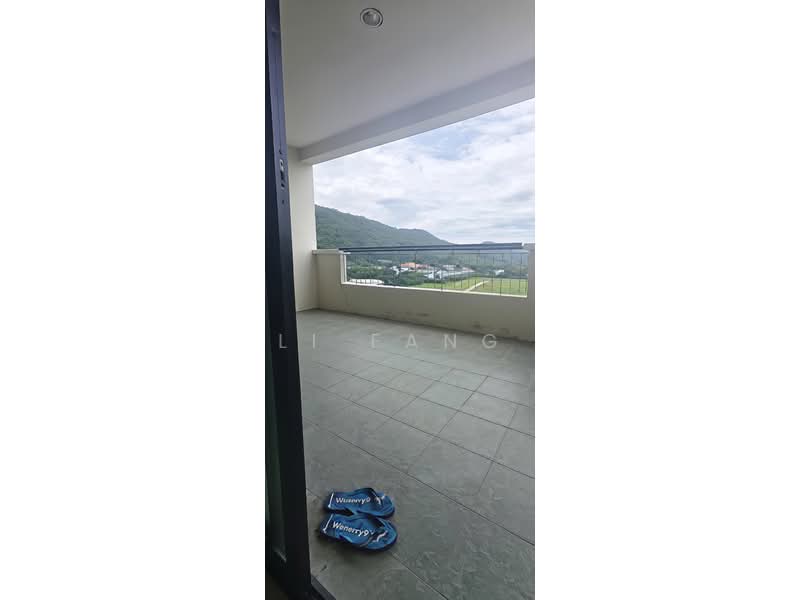 Kondominium untuk Dijual di Scotland Villa - Li Fang - Balcony - PropertyGuru.com.my